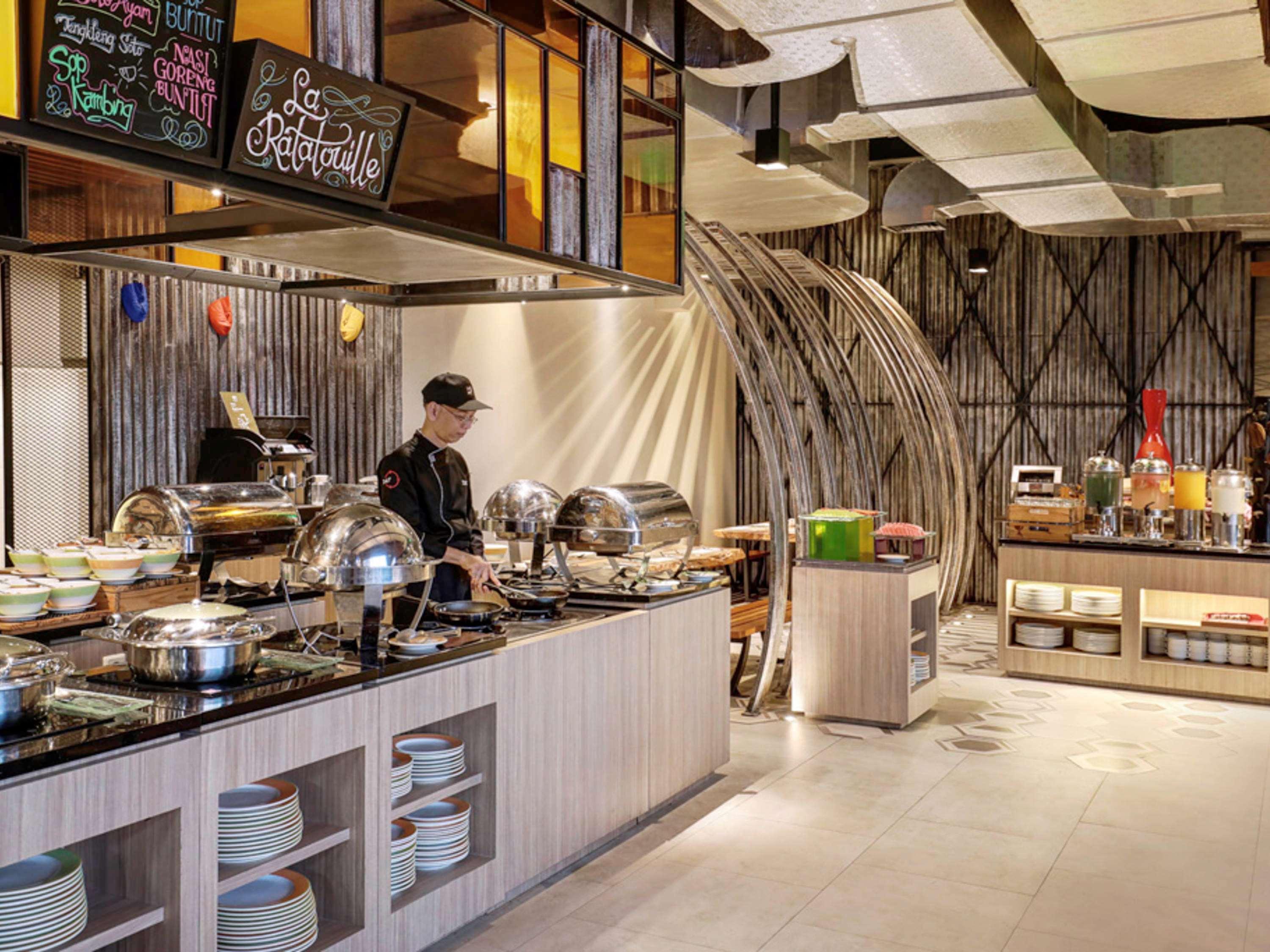 Hotel Ibis Malioboro Yogyakarta Exteriér fotografie