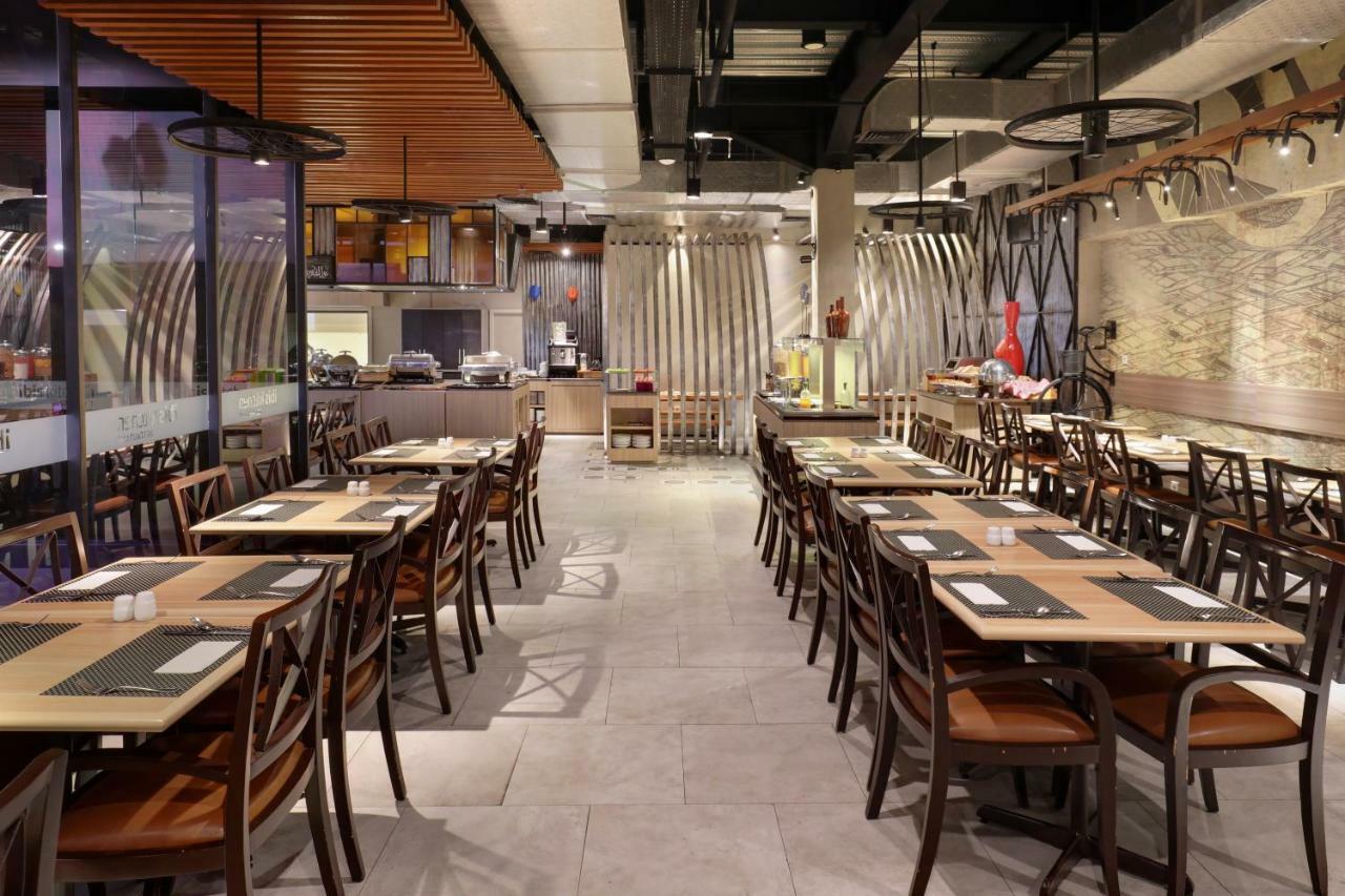 Hotel Ibis Malioboro Yogyakarta Exteriér fotografie